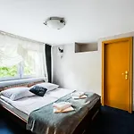 Nocleg ze śniadaniem Willa Biały Domek - 600m Krupówki 3*