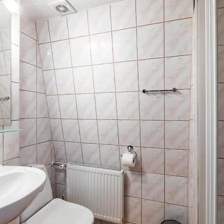 Bialy - Jacuzzi & 600m Krupowki Oda ve Kahvaltı