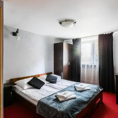 Bed & Breakfast Bialy - 600m Krupowki *