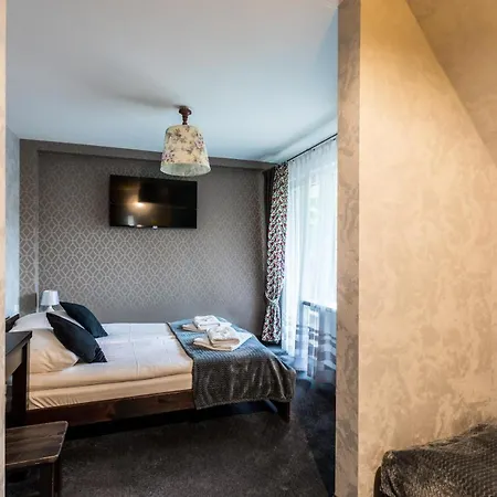 Bialy - Jacuzzi & 600m Krupowki Oda ve Kahvaltı 3*