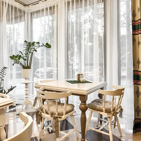 Bialy - 600m Krupowki Отель типа 