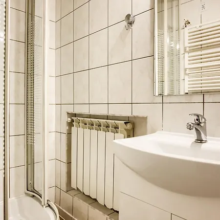 Bialy - 600m Krupowki Zakopane