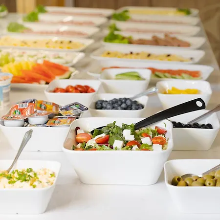 Bialy - 600m Krupowki 3* Закопане