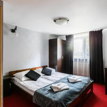 B&B Bialy - 600m Krupowki 3*