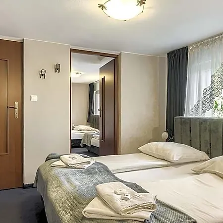 Bialy - Jacuzzi & 600m Krupowki 3*