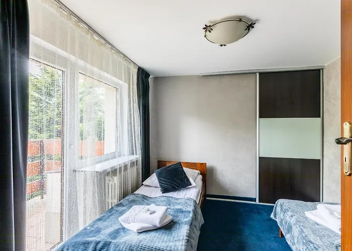 Biały Nocleg ze śniadaniem 3*