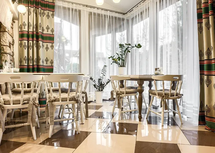 B&B Bialy - 600m Krupowki 3*