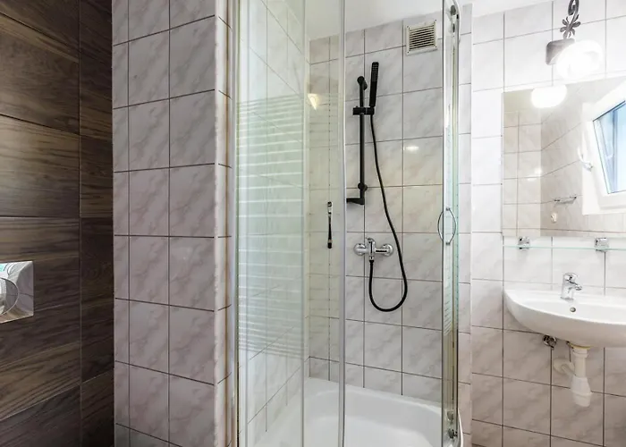 Bialy - 600m Krupowki 3* 자코파네